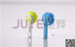 Lợi ích của nhà sản xuất TPE màu tự nhiên Đông Quản